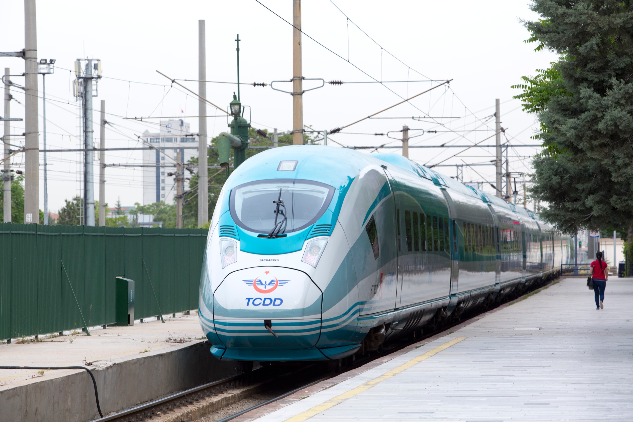 Konya-Karaman Hızlı Tren Hattı'nın Üçüncü Yılı: Yolcu ve Yük Taşımacılığında Önemli Başarılar