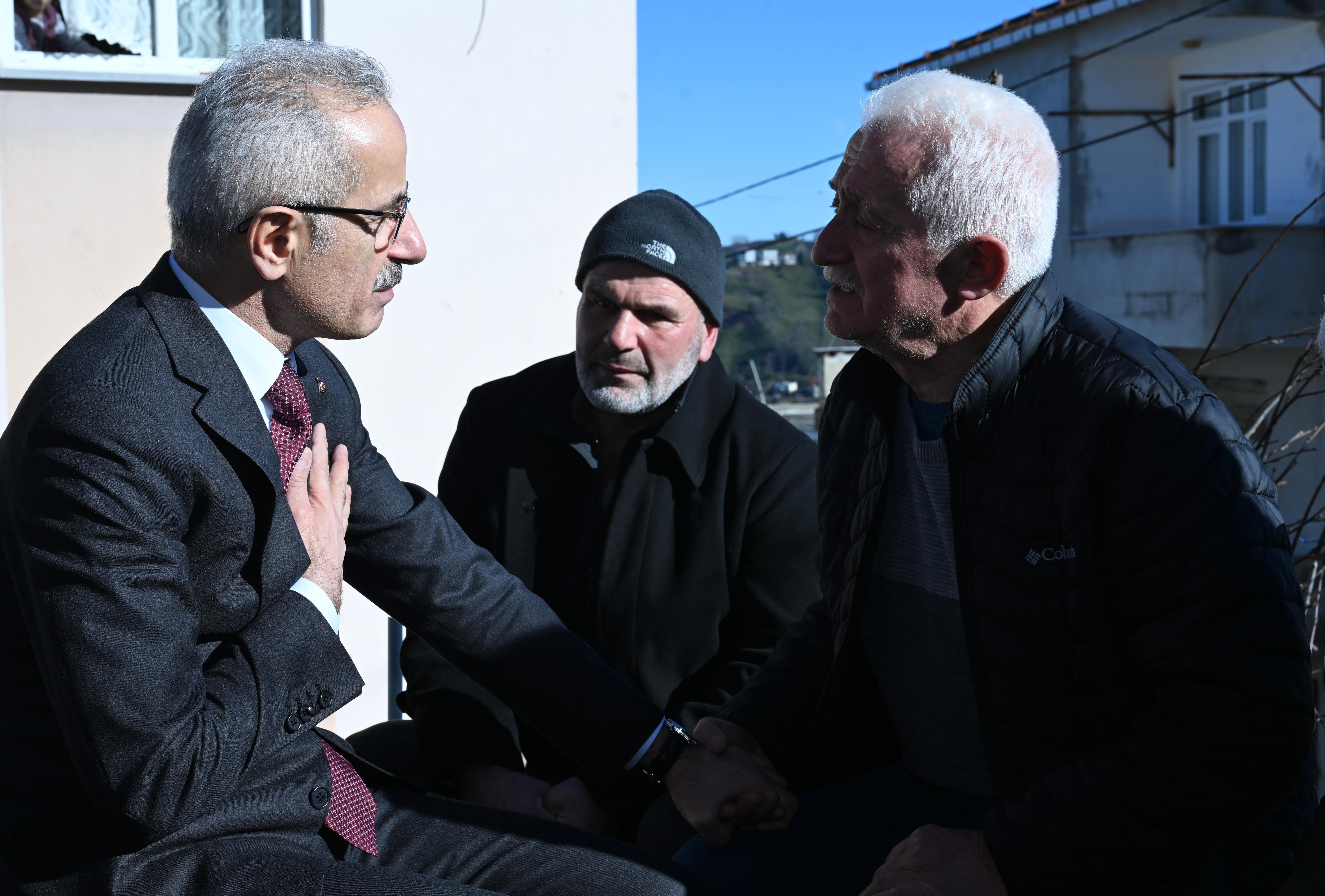 Rize'de PTT Çalışanlarına Yönelik Menfur Saldırı Kınandı